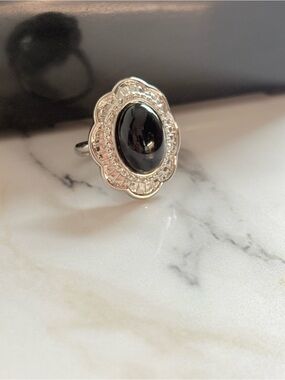 1991 Avon Faux Onyx Cabochon Stone Silver Tone Statement Ring Size 7 NIB
